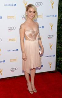 Taryn Manning feet photo thumbnail