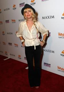 Taryn Manning feet photo thumbnail