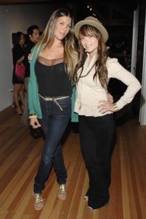 Taryn Manning feet photo thumbnail