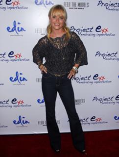 Taryn Manning feet photo thumbnail