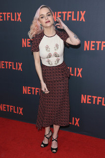 Taryn Manning feet photo thumbnail