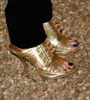 Taryn Manning feet photo thumbnail