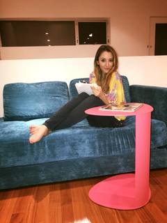 Taryn Southern feet photo thumbnail