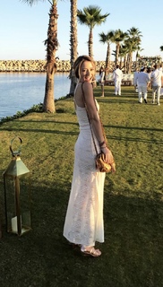 Taryn Southern feet photo thumbnail