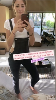 Taryn Southern feet photo thumbnail
