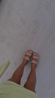 Tasha Ghouri feet photo 9