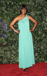 Tasha Smith feet photo thumbnail