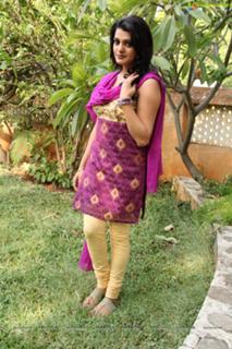 Tashu Kaushik feet photo 16