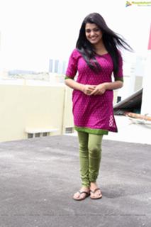 Tashu Kaushik feet photo 7