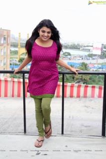 Tashu Kaushik feet photo 1