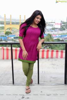 Tashu Kaushik feet photo 19