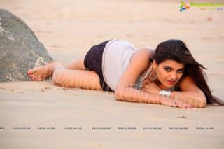 Tashu Kaushik feet photo 1
