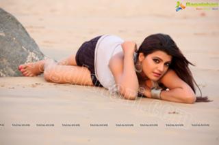 Tashu Kaushik feet photo 20