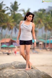 Tashu Kaushik feet photo 16