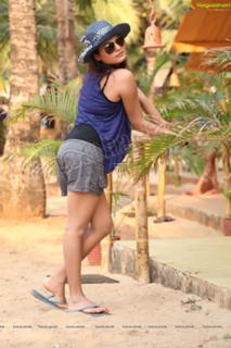 Tashu Kaushik feet photo 6