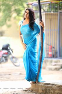 Tashu Kaushik feet photo 3