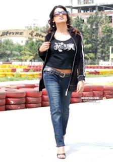 Tashu Kaushik feet photo 8