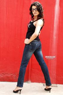 Tashu Kaushik feet photo 18