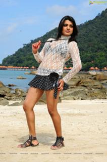 Tashu Kaushik feet photo 3