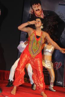 Tashu Kaushik feet photo 12
