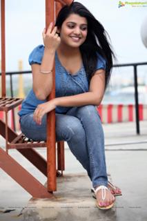 Tashu Kaushik feet photo 2
