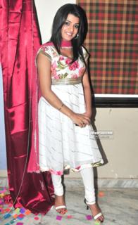 Tashu Kaushik feet photo 2