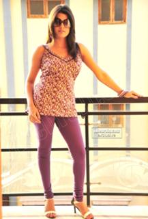 Tashu Kaushik feet photo 2