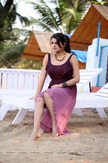 Tashu Kaushik feet photo 5