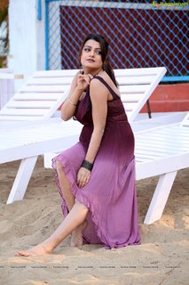 Tashu Kaushik feet photo 3