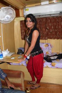 Tashu Kaushik feet photo 4