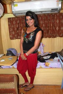 Tashu Kaushik feet photo 1