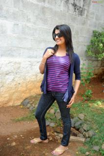 Tashu Kaushik feet photo 9