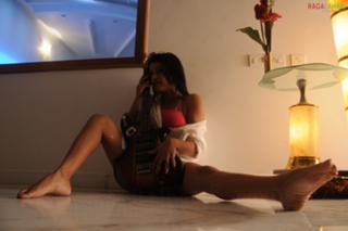 Tashu Kaushik feet photo 1
