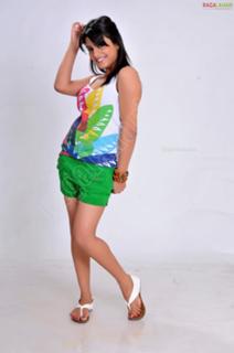 Tashu Kaushik feet photo 7