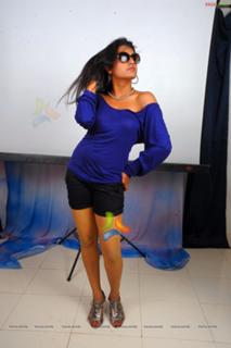 Tashu Kaushik feet photo 12