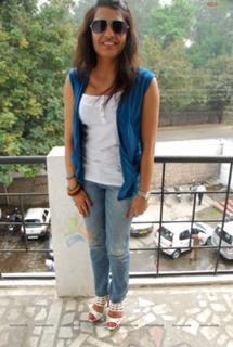 Tashu Kaushik feet photo 5