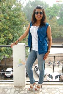 Tashu Kaushik feet photo 3