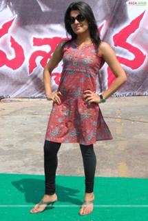 Tashu Kaushik feet photo 15