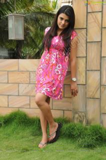 Tashu Kaushik feet photo 9