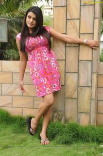 Tashu Kaushik feet photo 2