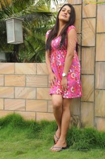 Tashu Kaushik feet photo 15