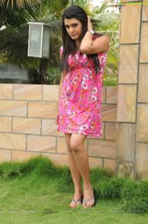 Tashu Kaushik feet photo 12