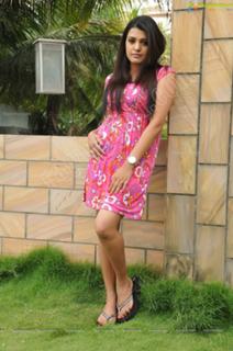 Tashu Kaushik feet photo 9