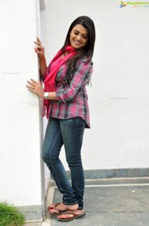 Tashu Kaushik feet photo 8