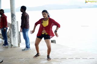 Tashu Kaushik feet photo 16