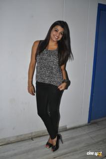 Tashu Kaushik feet photo 8