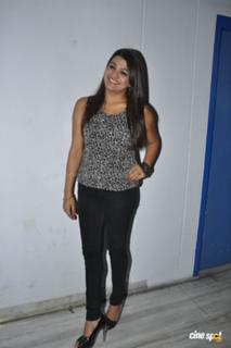 Tashu Kaushik feet photo 4