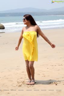 Tashu Kaushik feet photo 14