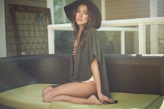 Tasya Teles feet photo 15