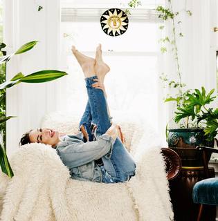Tasya Teles feet photo 3